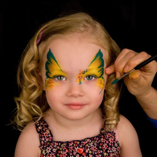 Facepaint : The Paintertainer