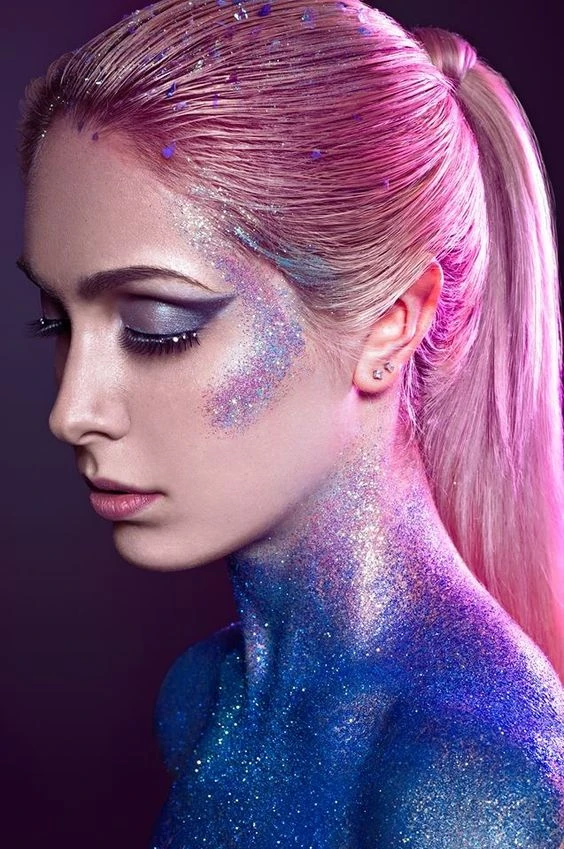 Paillettes bleues et roses