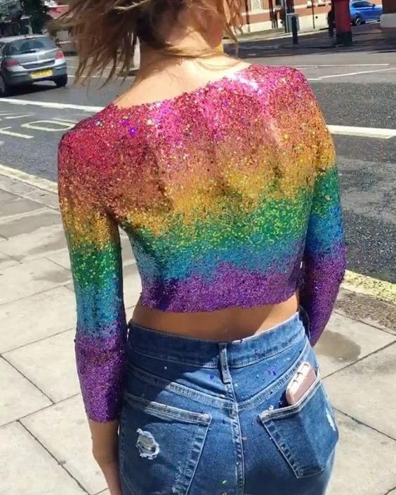 Paillettes bodypaint gay pride arc en ciel